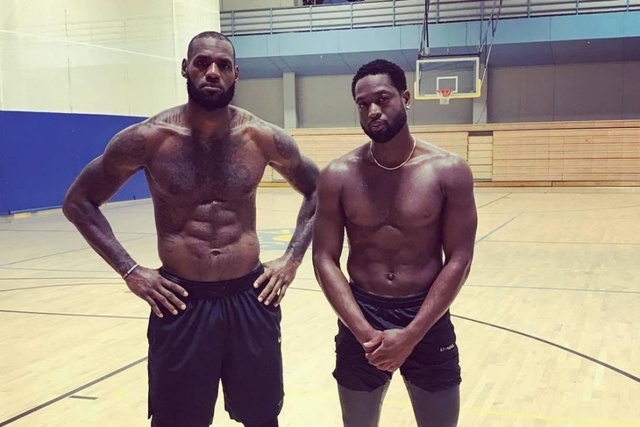 与发球二三 与发球二三